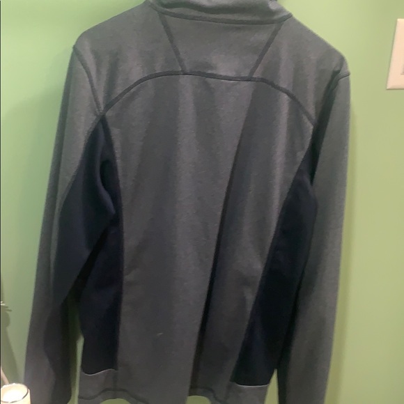 North face jacket - Picture 2 of 3